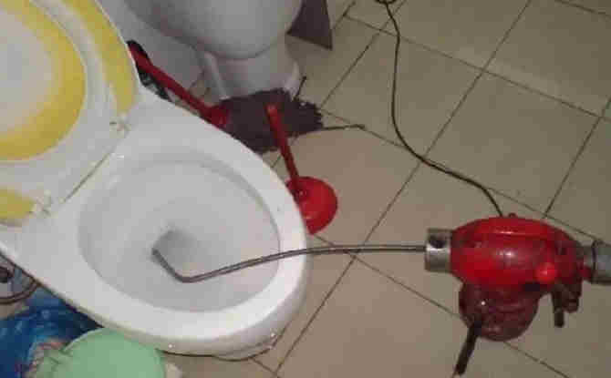 雄关区马桶通下水